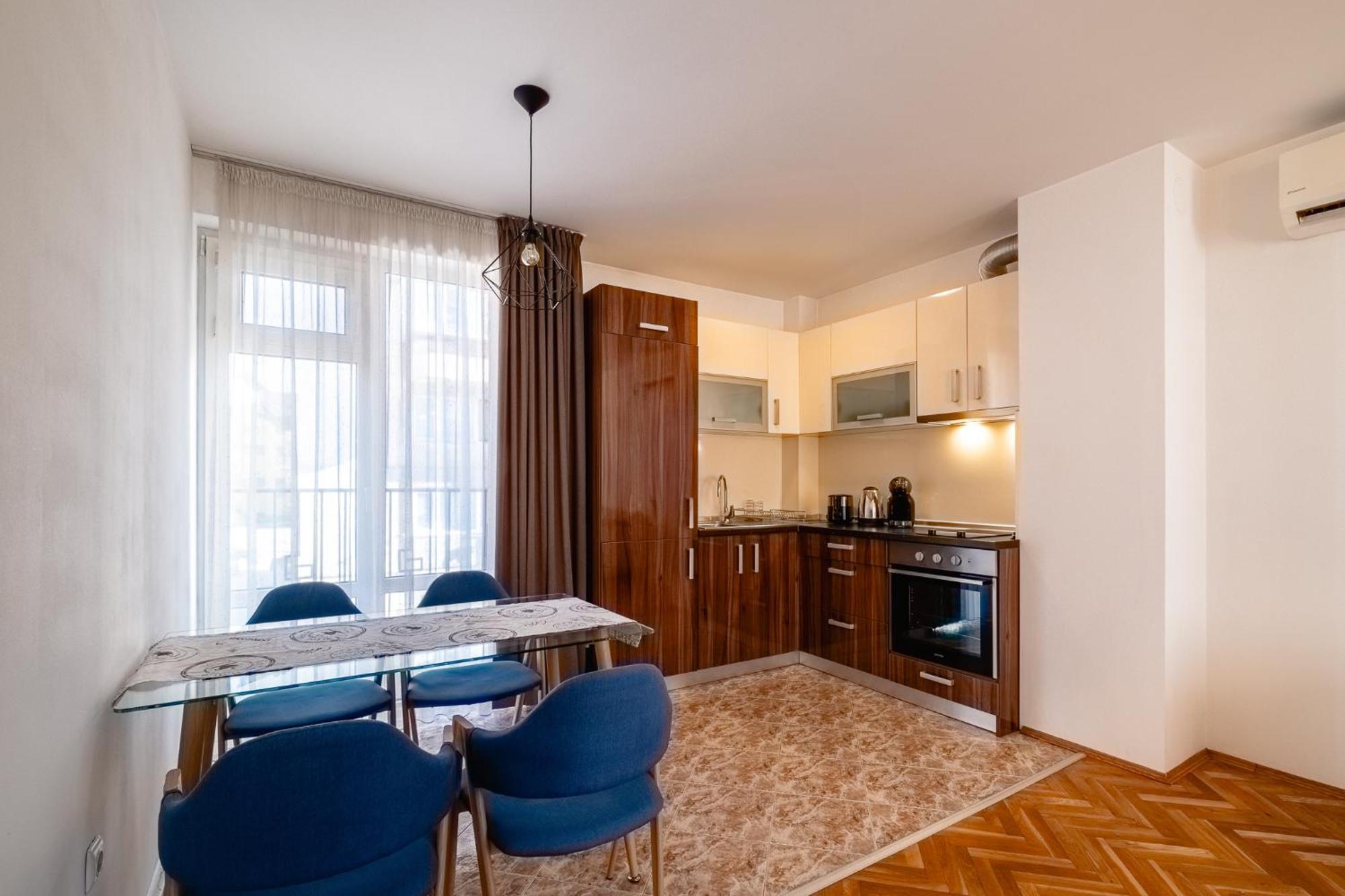 Seaside Serenity Charming Apartment By Sea Garden Varna Luaran gambar